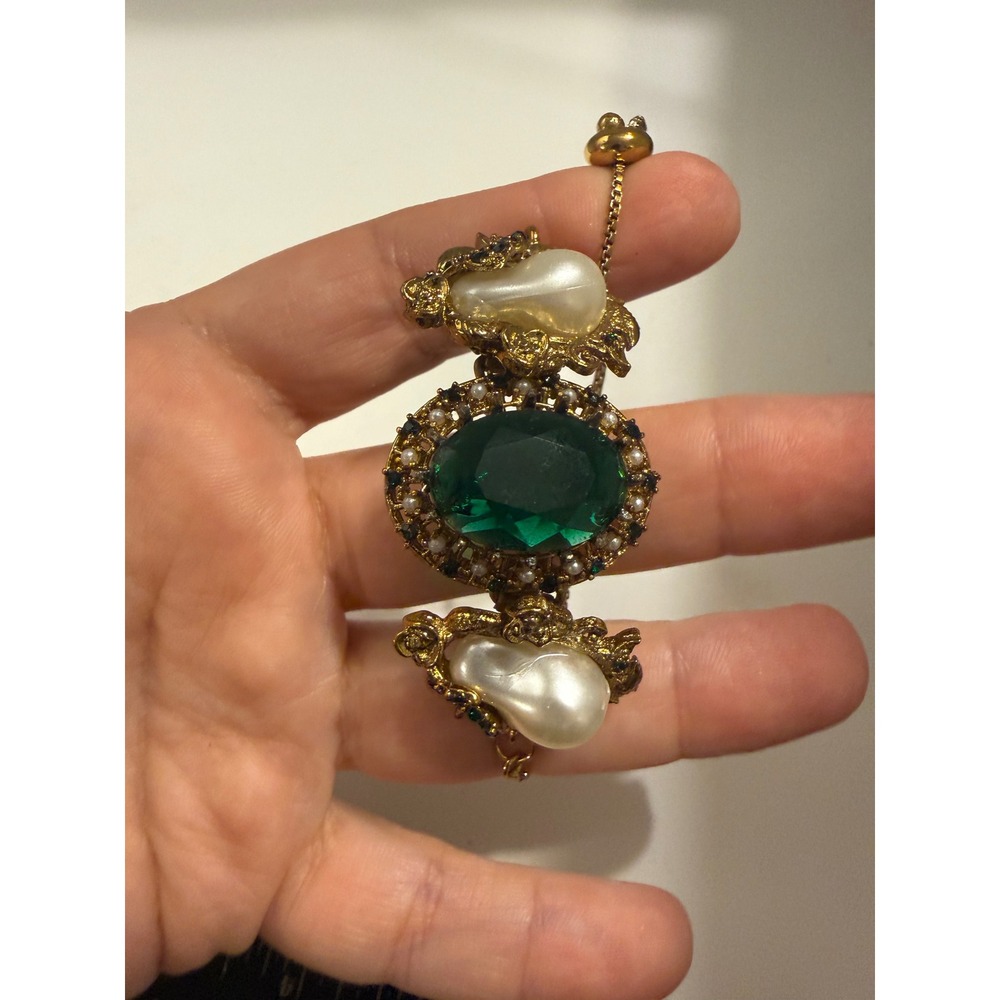 Baroque Emerald Green Crystal Pearl Gold Tone Adjustable Bolo Slider Bracelet